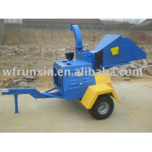 Wood Chipper with hydraulic and roller feeding